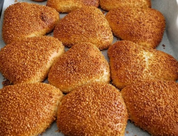 ÜÇGEN PEYNİRLİ POĞAÇA